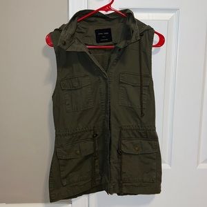 Army green vest